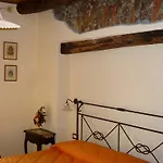 ベッド・アンド・ブレックファスト La Casa Di Ely 3*